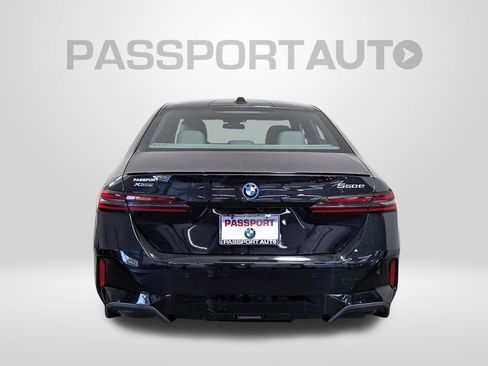 New 2027 BMW 550e xDrive w/ Premium Package AWD/4WD image 5