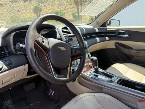 Used 2013 Chevrolet Malibu LTZ FWD image 4