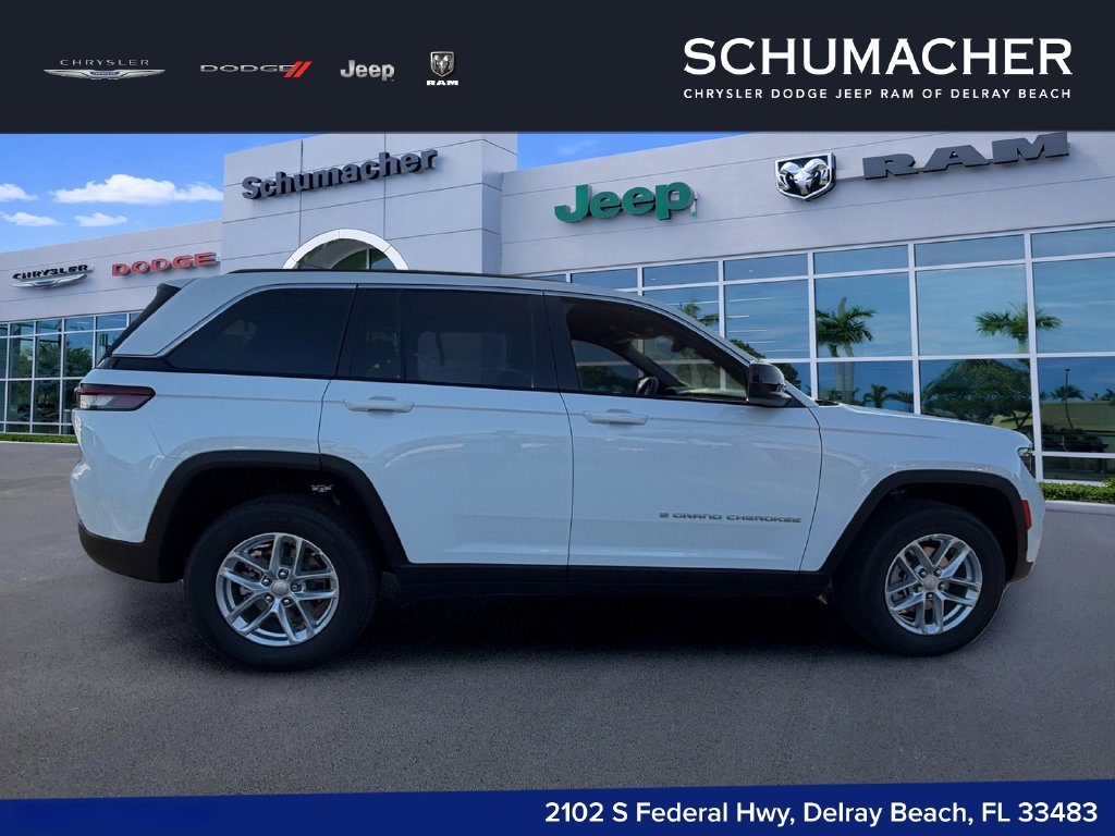 New 2026 Jeep Grand Cherokee Laredo RWD image 8