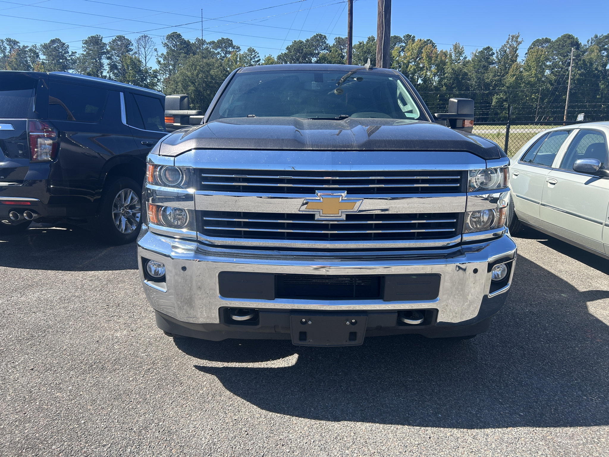 Used 2016 Chevrolet Silverado 2500 LT w/ LT Convenience Package AWD/4WD image 3