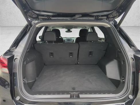 Used 2024 Chevrolet Equinox LT FWD image 7
