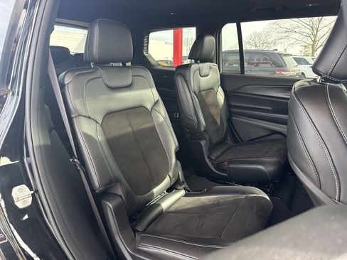 Used 2024 Jeep Grand Cherokee L Altitude image 26