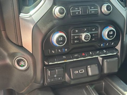 Certified 2023 GMC Sierra 3500 SLT w/ SLT Premium Package AWD/4WD image 24