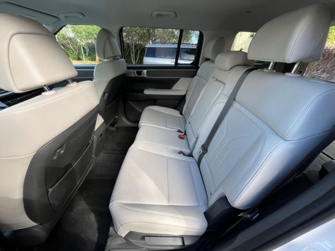 Used 2025 Hyundai Santa Fe SEL image 28