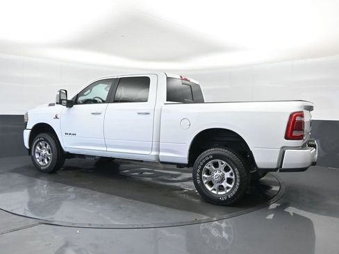 Used 2024 RAM 2500 Laramie AWD/4WD image 7