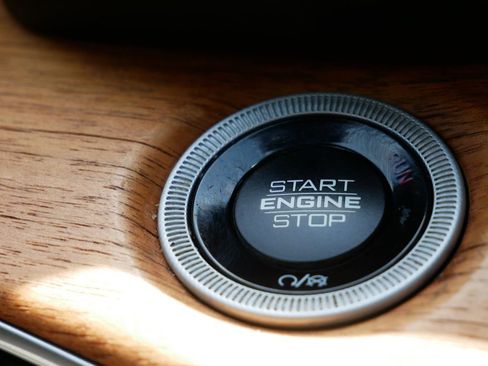 Used 2022 Jeep Grand Cherokee L Summit AWD/4WD image 37