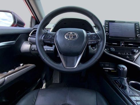 Used 2023 Toyota Camry XSE FWD image 6