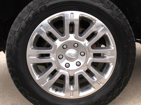 Used 2013 Ford F150 Platinum image 9