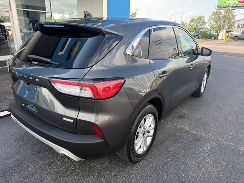 Used 2020 Ford Escape SE FWD image 6