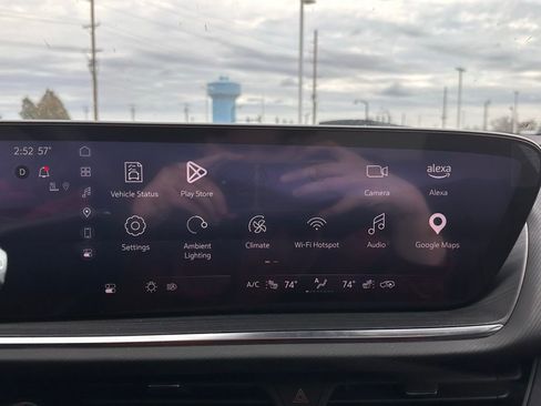 Used 2025 Buick Envision Preferred image 36