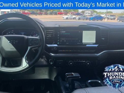 Used 2024 Chevrolet Silverado 1500 RST AWD/4WD image 19