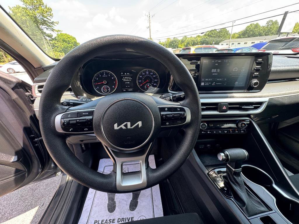 Used 2022 Kia K5 LXS FWD image 13