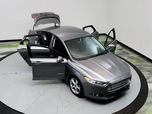 Used 2014 Ford Fusion SE FWD image 36