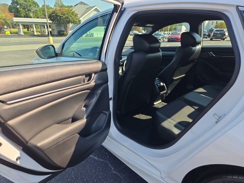 Used 2021 Honda Accord Sport image 34