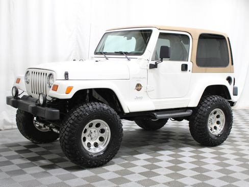 Used 1998 Jeep Wrangler Sahara image 24