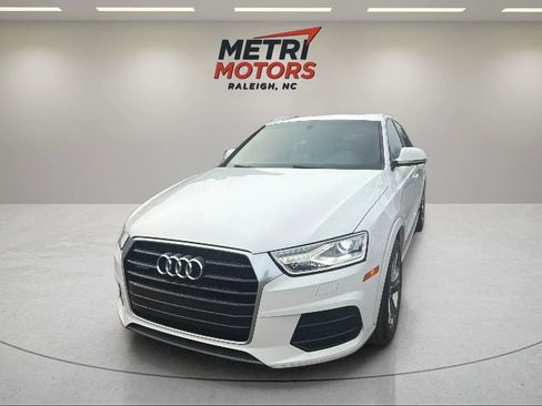 Used 2016 Audi Q3 2.0T Premium Plus w/ Technology Package image 13