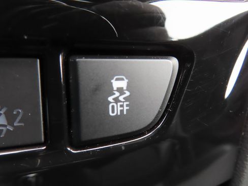 Used 2022 Buick Encore Preferred image 10