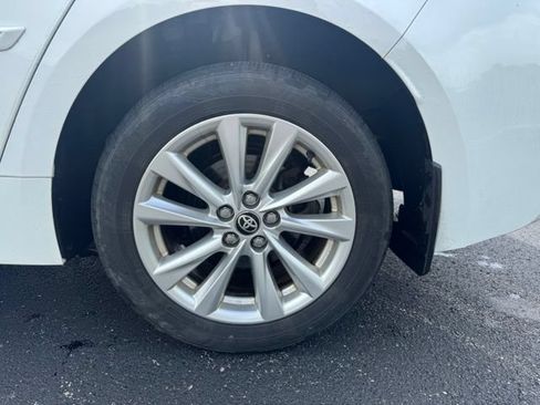 Used 2024 Toyota Corolla XLE FWD image 11