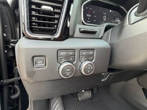 New 2026 GMC Sierra 2500 Denali Ultimate AWD/4WD image 9