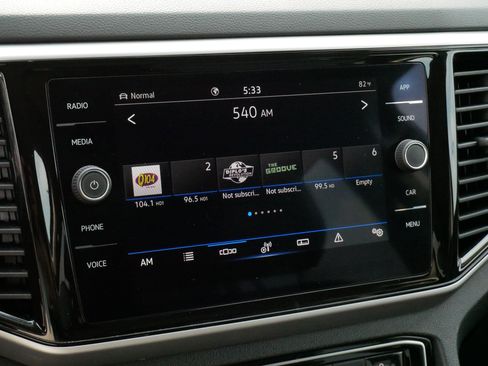 Certified 2023 Volkswagen Atlas SE w/ Panoramic Sunroof Package AWD/4WD image 22