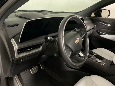 Used 2025 Cadillac XT4 Sport image 16