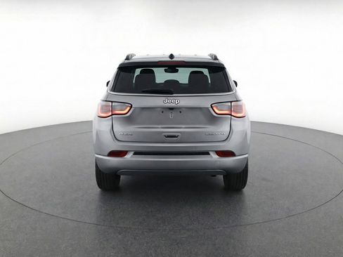 Used 2025 Jeep Compass Limited AWD/4WD image 7
