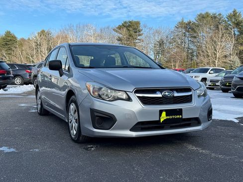 Used 2013 Subaru Impreza 2.0i image 2
