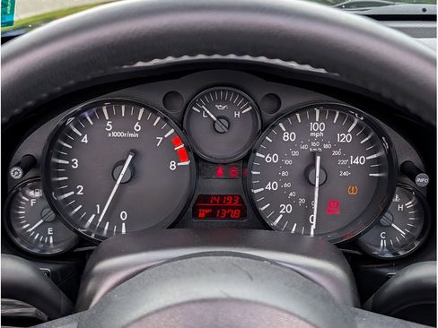 Used 2015 MAZDA MX-5 Miata Club RWD image 26