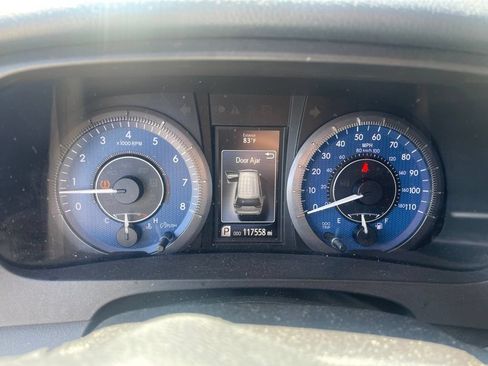 Used 2015 Toyota Sienna Limited Premium FWD image 10
