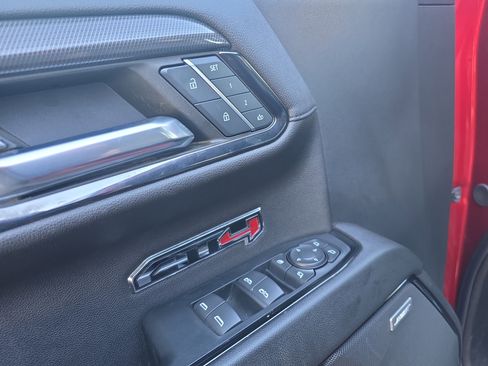 Used 2024 GMC Sierra 1500 AT4 w/ Technology Package image 17