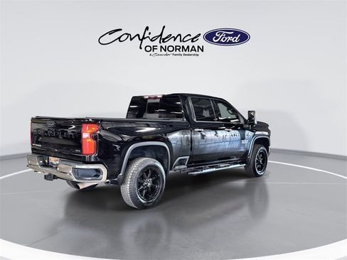 Used 2022 Chevrolet Silverado 2500 LTZ w/ LTZ Premium Texas Edition image 9