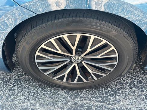 Used 2021 Volkswagen Jetta SE FWD image 7