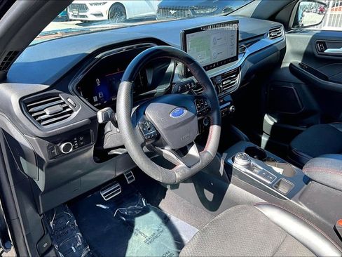 Used 2023 Ford Escape ST-Line w/ Tech Pack #1 image 13