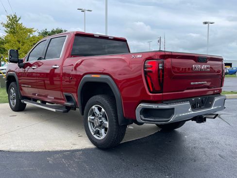 Used 2025 GMC Sierra 2500 SLT AWD/4WD image 5