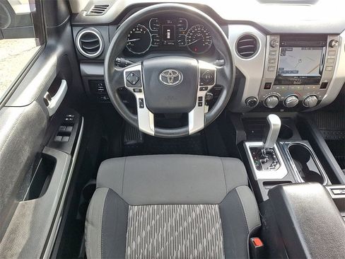 Used 2018 Toyota Tundra SR5 image 20