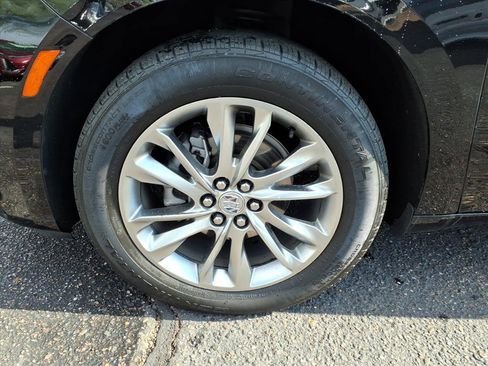 Used 2024 Buick Enclave Avenir w/ Avenir Technology Package image 9