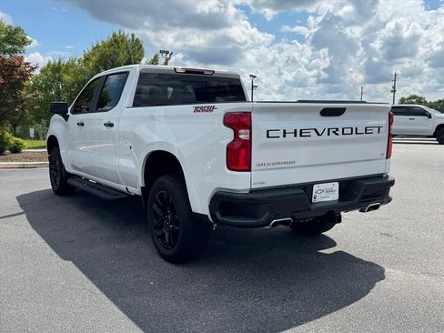 Used 2025 Chevrolet Silverado 1500 LT Trail Boss w/ Convenience Package II AWD/4WD image 5