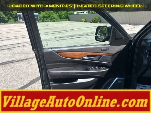 Used 2020 Cadillac Escalade ESV Premium Luxury AWD/4WD image 11