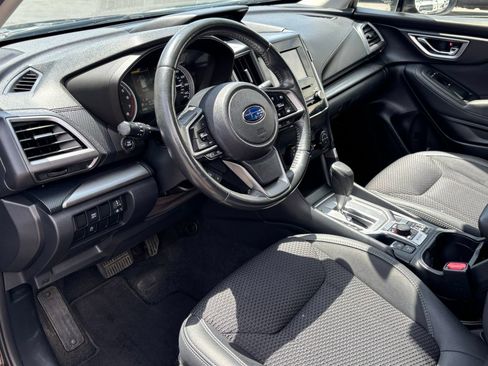 Used 2021 Subaru Forester Premium AWD/4WD image 12