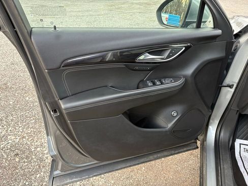 Used 2023 Buick Envision Essence FWD image 9