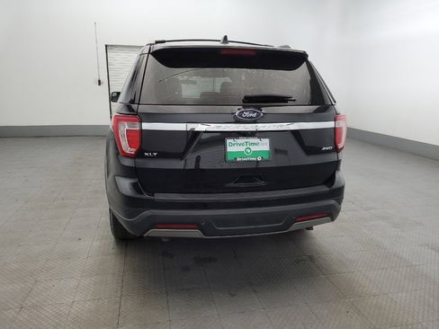Used 2019 Ford Explorer XLT image 6