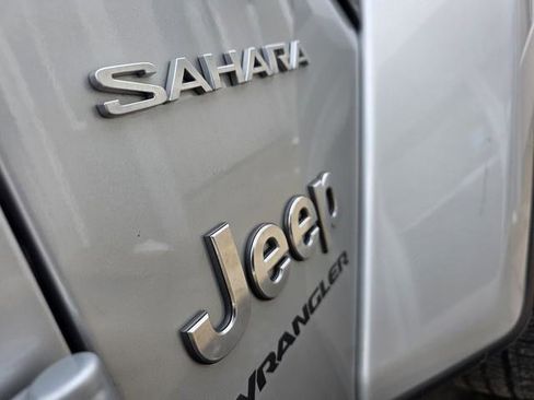 Used 2023 Jeep Wrangler Unlimited Sahara image 27
