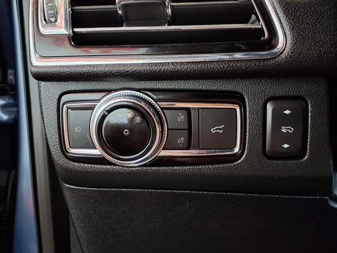 Used 2020 Lincoln Navigator Reserve w/ Luxury Package image 22