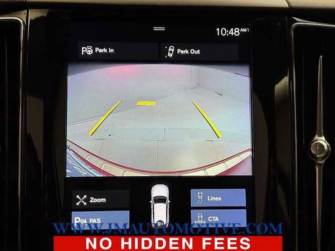 Used 2019 Volvo XC60 T5 Momentum w/ Multimedia Package image 28