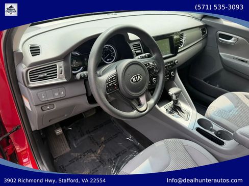 Used 2018 Kia Niro LX FWD image 18