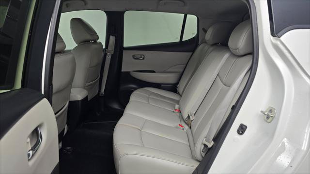 Used 2019 Nissan Leaf SL w/ SL Technology Package FWD image 17