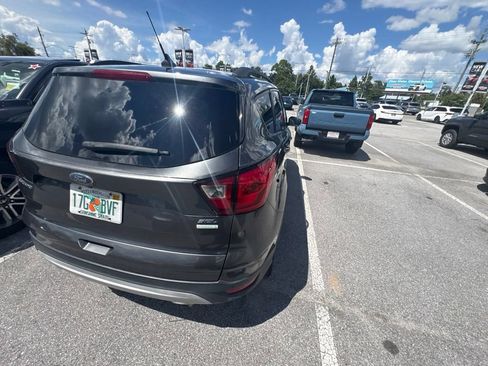 Used 2019 Ford Escape SEL FWD image 19