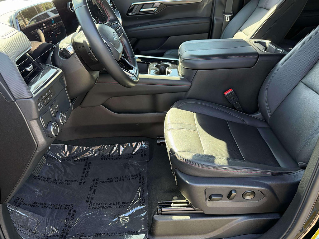 Used 2026 Chevrolet Suburban RST RWD image 22