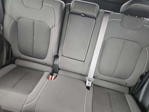 Certified 2025 Jeep Grand Cherokee Laredo X image 13