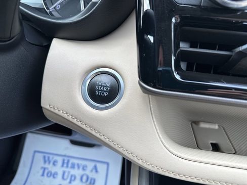 Certified 2020 Toyota Highlander XLE image 19